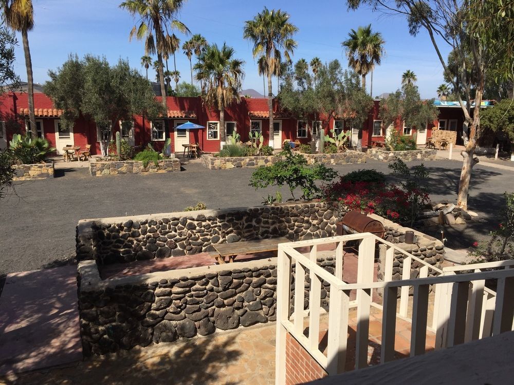 Old Mill Hotel San Quintin エクステリア 写真
