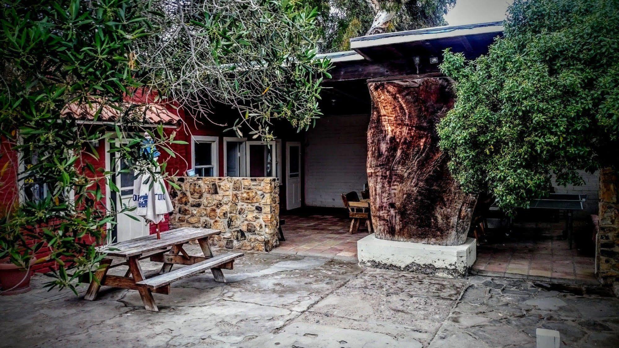 Old Mill Hotel San Quintin エクステリア 写真