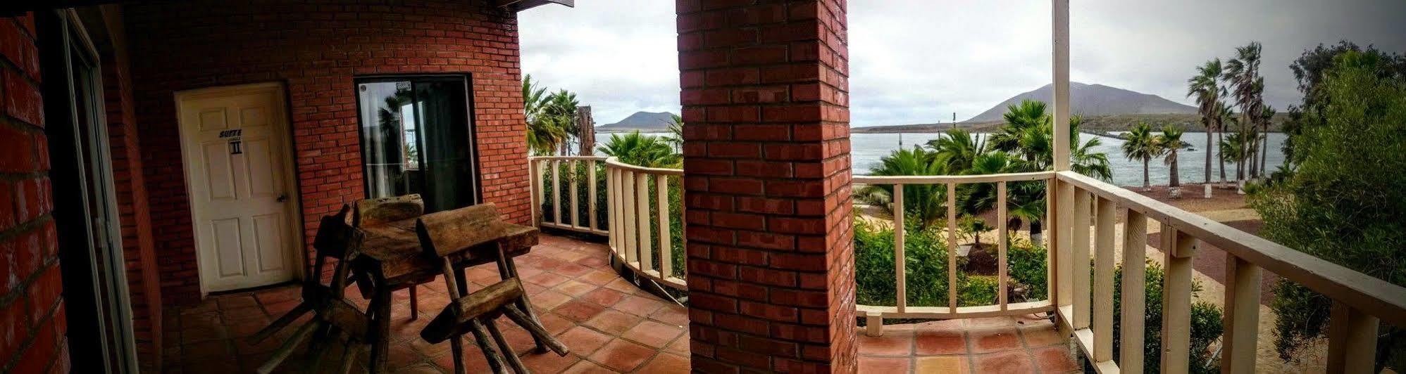 Old Mill Hotel San Quintin エクステリア 写真